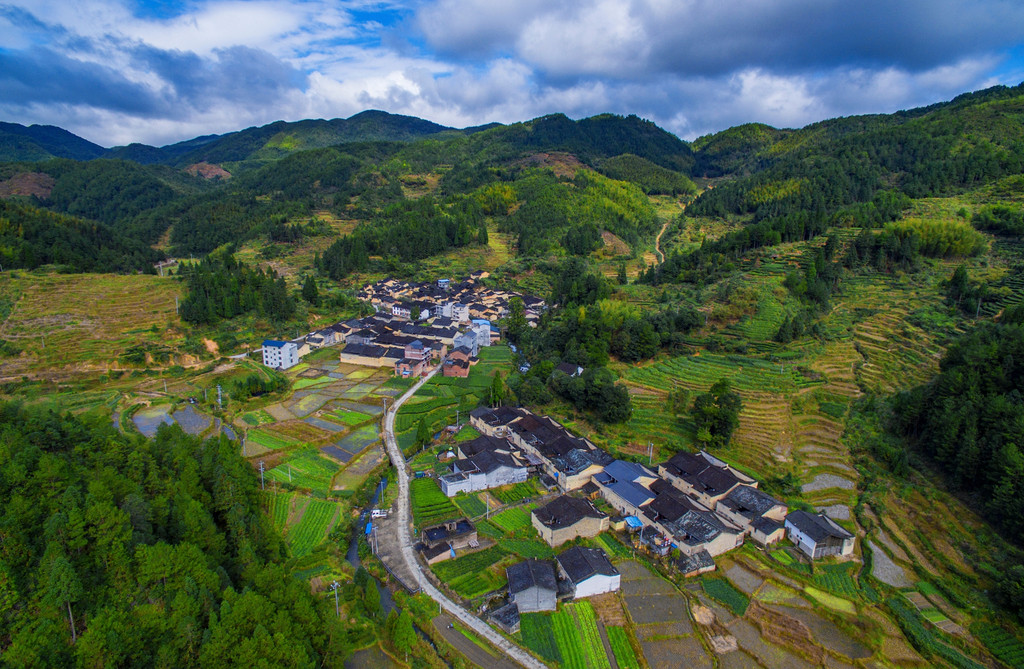 政和镇前连坑村