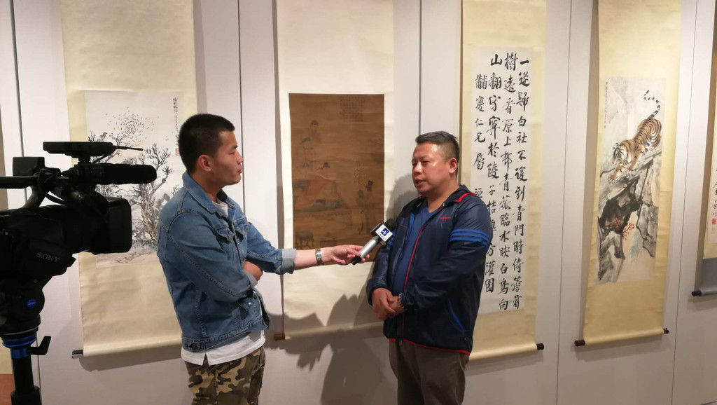 北京弘钰博古玩城 "初夏繁星"中国精品书画展 央视书画频道采访 北京