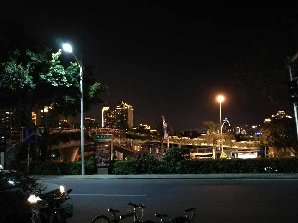 第二篇,海湾公园休闲片区,这里有厦门最大的夜总会,酒楼.