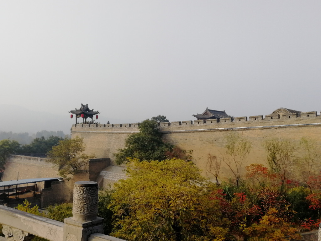 穿着旗袍去旅拍(山西王家大院,壶口瀑布,平遥古城,晋祠)