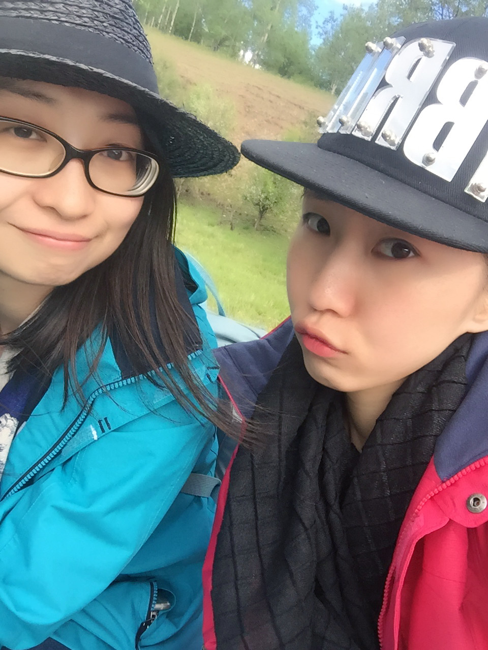 2个女生与咩咩哞哞们的内蒙古草原之约