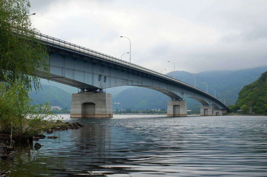                     河口湖大桥