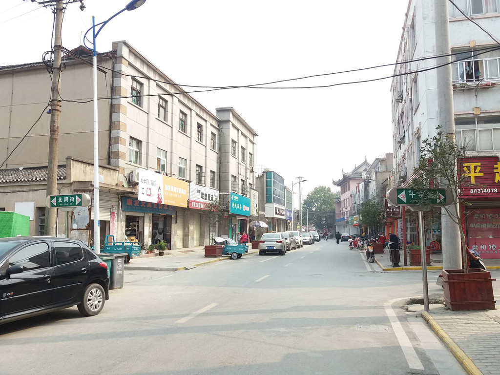 四,柘皋镇桥西街观感 1,桥西街的房屋为徽派建筑,砖木,硬山顶