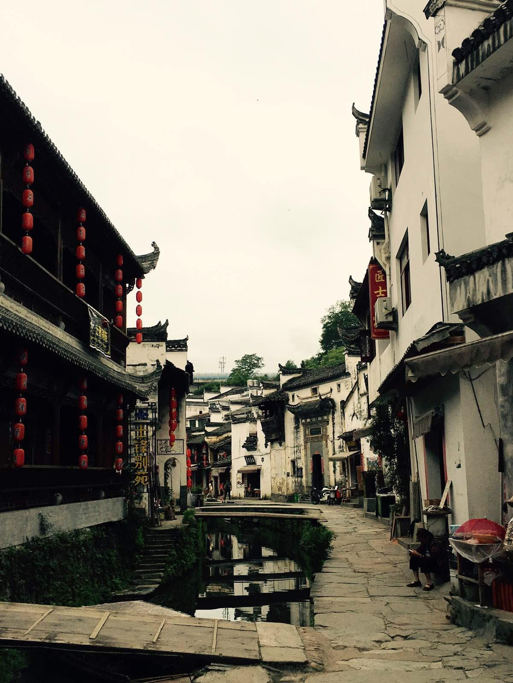 李坑                                      