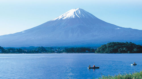 日本山梨县富士山 箱根一日游【哈多巴士精品旅游,英文导览】