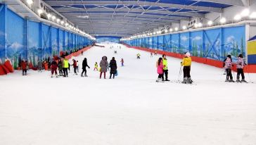 西部长青四季滑雪场