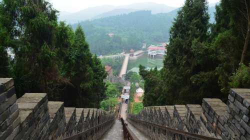 1/1 金龙长城 景区 景点地址成都市龙泉驿区樱花路金龙镇  开放时间9