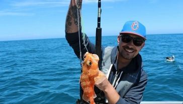新西兰凯库拉海钓 出海抓龙虾钓鱼