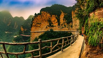 兴隆山景区一日游【华北最高玻璃桥,乘百米电梯,赏奇峰异石】