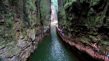 洛阳龙潭大峡谷一日游【水往高处流 流水涓涓 峡谷】