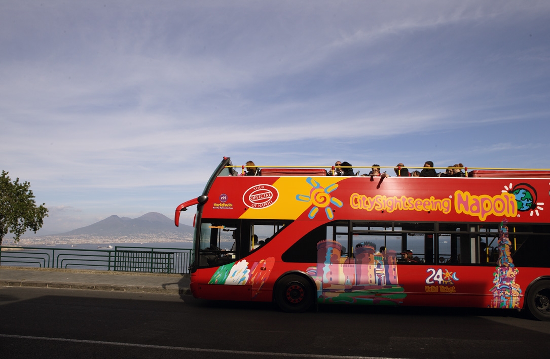 那不勒斯 city sightseeing 敞篷观光巴士