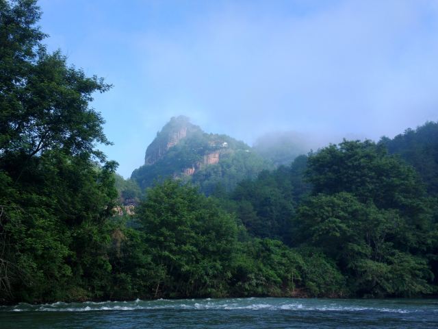 看龙川大峡谷,登天游峰,观印象大红袍,渡九曲溪,漂武夷源