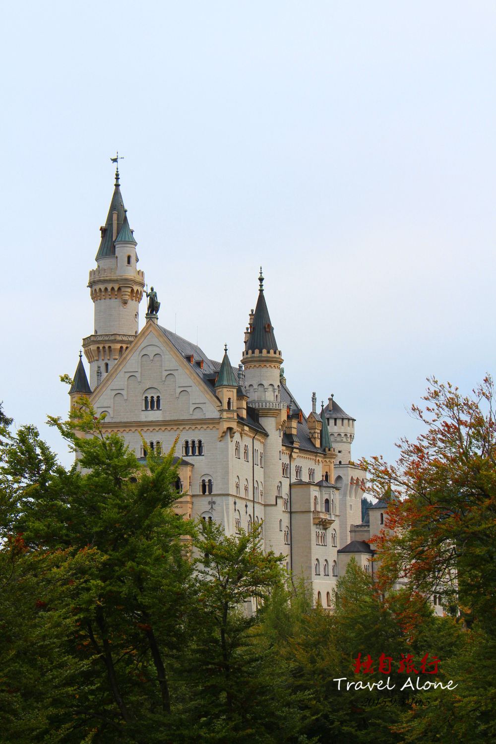 2.3万元33日环游欧洲13国28城(天鹅堡)微信:s