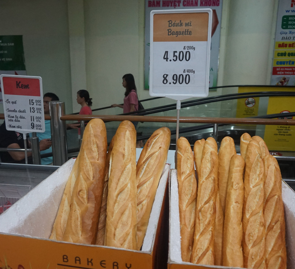 还是超市的法棍便宜