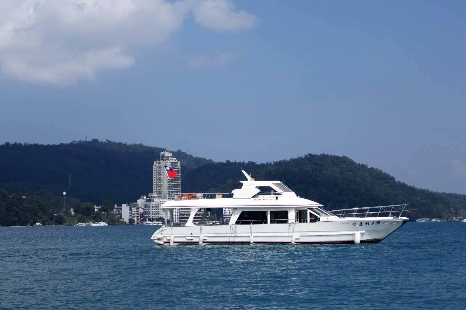 日月潭,这个打小就小学学课本上了解到的台湾风景名胜,从小大陆必去网站v小学游客奔牛.图片