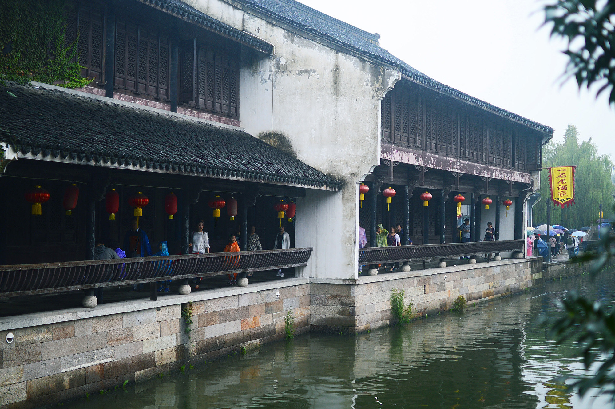 继续乘坐大船前往此次绍兴之旅的最后一站——鲁镇.