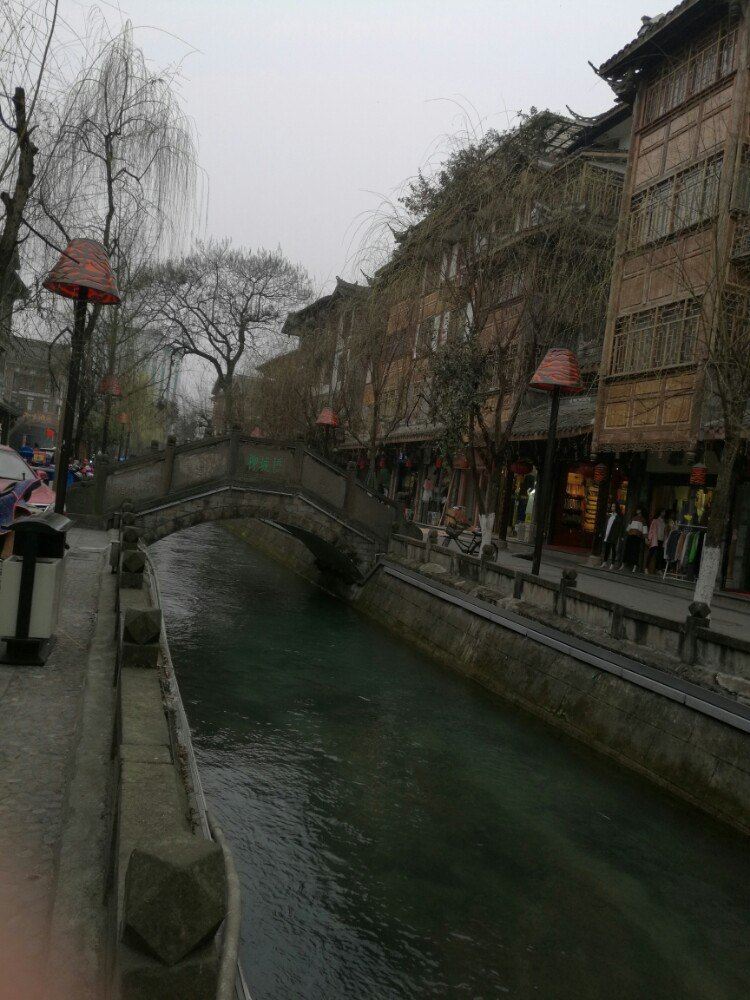 都江堰市百伦广场