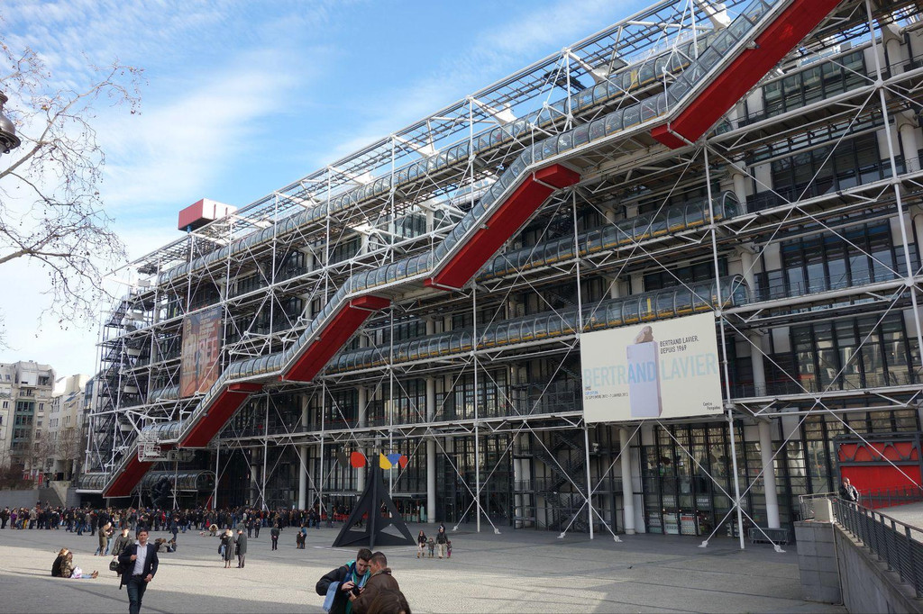 pompidou)全名为蓬皮杜国家艺术和文化中心,是一座现代艺术博物馆