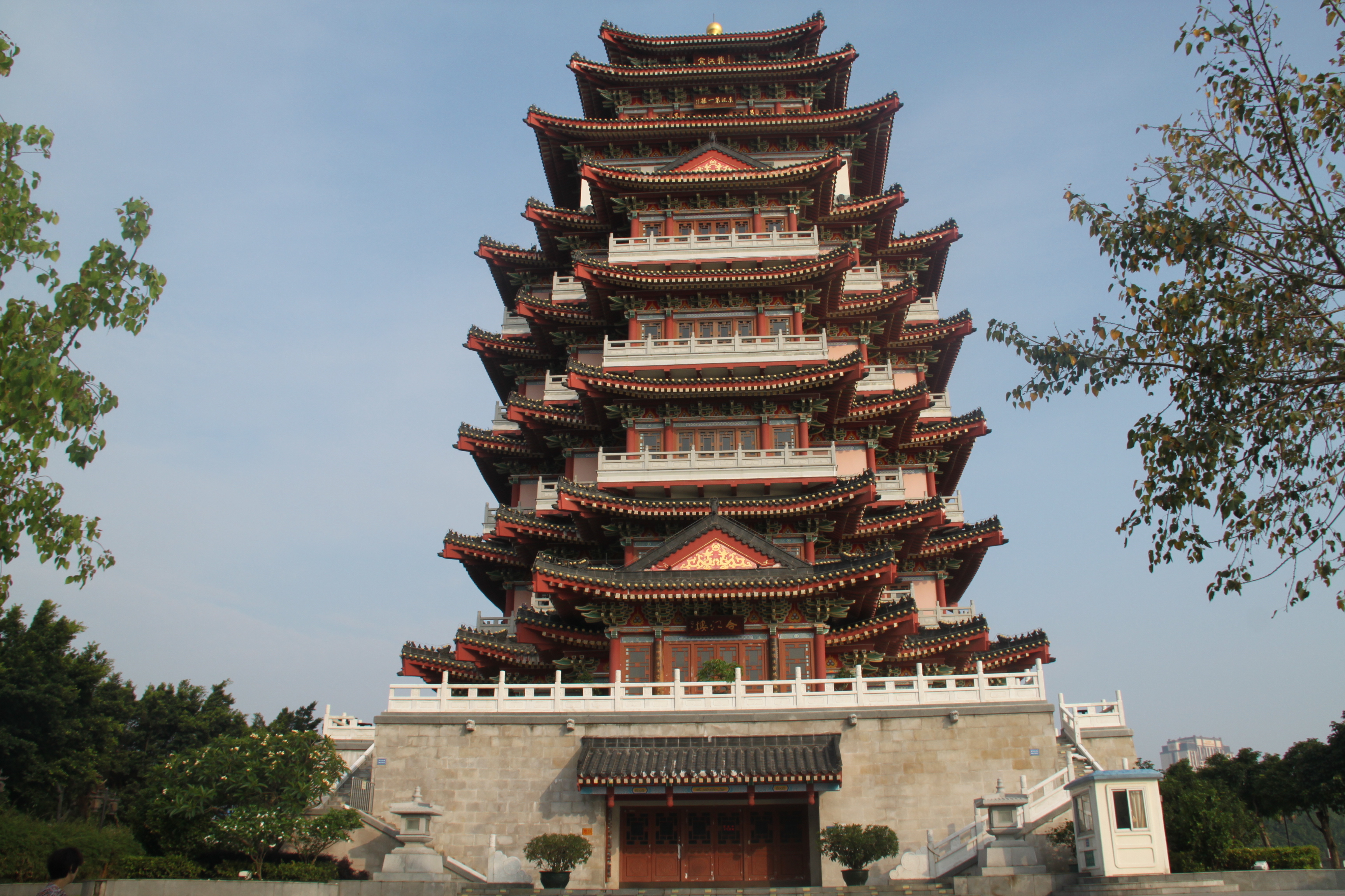古合江楼位于东江和西枝江的合流处,数百年来,一直是惠州城的地标