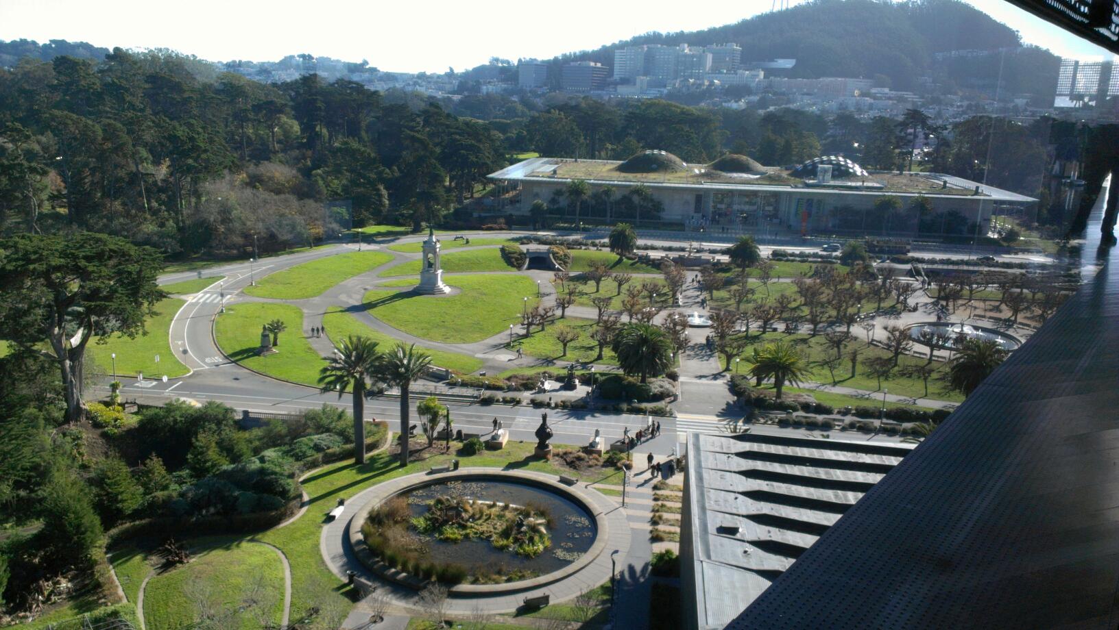 在迪扬美术馆登高远眺金门公园内景 高塔360度可观,另外一面看旧金山
