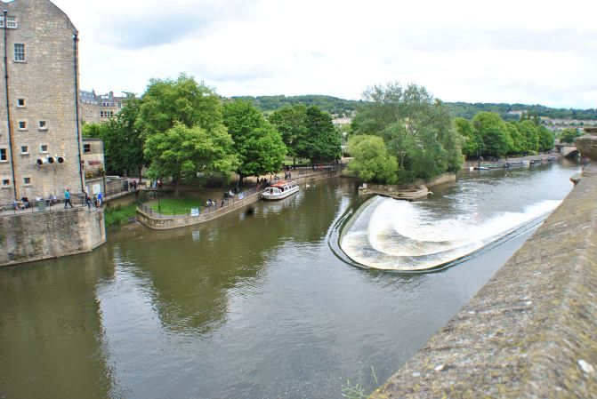 出名的雅芳河,river avon