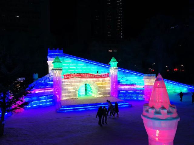 哈尔滨冰雪大世界室内冰雪主题乐园好玩吗,哈