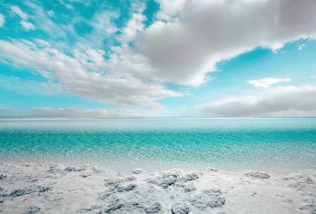 格尔木+翡翠湖+水上雅丹一日游【封顶8人小团•纯玩无购物】【1，达人带队，精选线路，深度体验，创新玩法，贴心管家，摄影帮手，路上美景随走随停！】