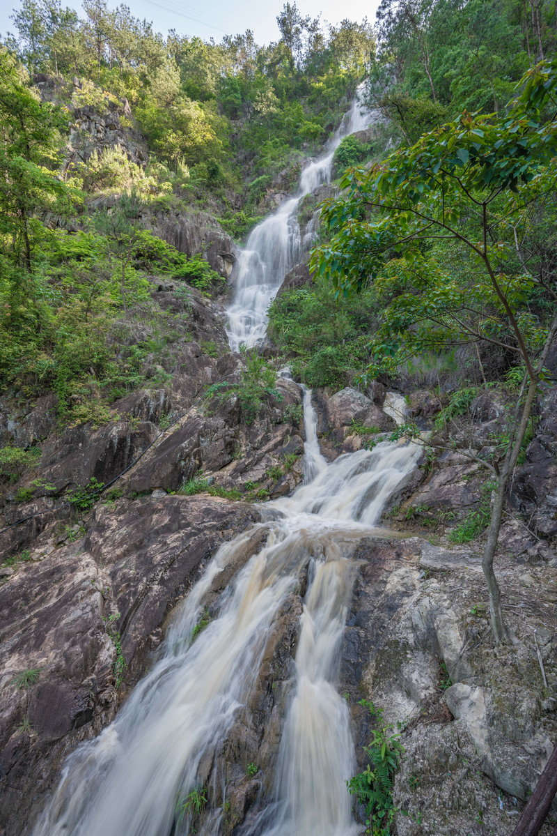 洪恩岩风景区