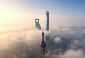 上海东方明珠一日游【快速通道登塔+旋转餐厅自助晚餐+日游船】【亲子休闲之旅：东方明珠快速登塔、享用丰盛的旋转餐厅自助餐！】