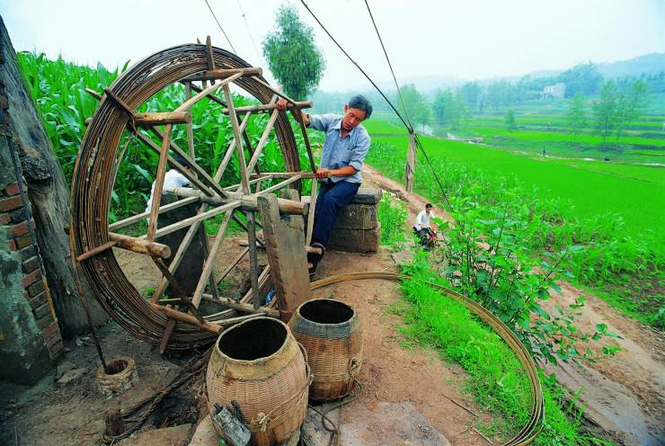千年汉陶卓筒井,丝路寻踪与解密