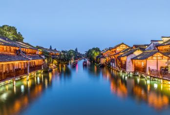 真纯玩：杭州西湖+灵隐寺+西湖游船+乌镇西栅+西栅夜游一日游【[保证纯玩]没有购物安排，没有强制消费，没有隐形消费，行程轻松，不浪费时间。】