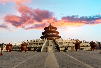 升旗仪式+天坛半日活动【天坛联票，深度讲解，可选私家团】【出行无忧：可选五环内含接套餐服务，让每一位游客出行更方便，]，优享品质出行。】