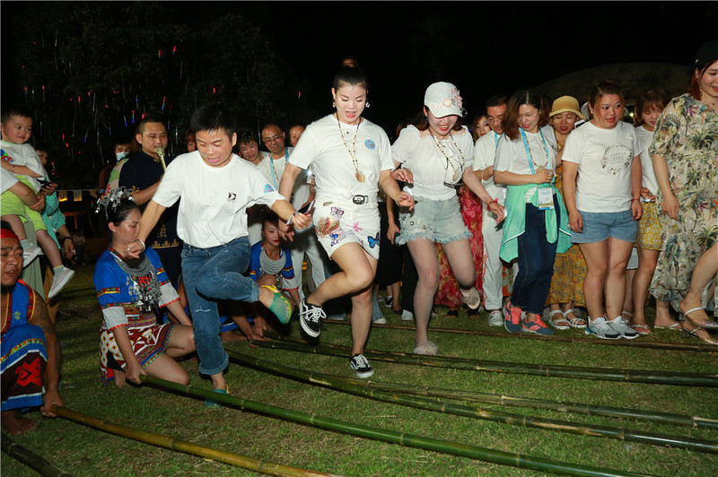 槟榔谷篝火晚宴，玩的就是一个嗨 - 保亭游记攻略
