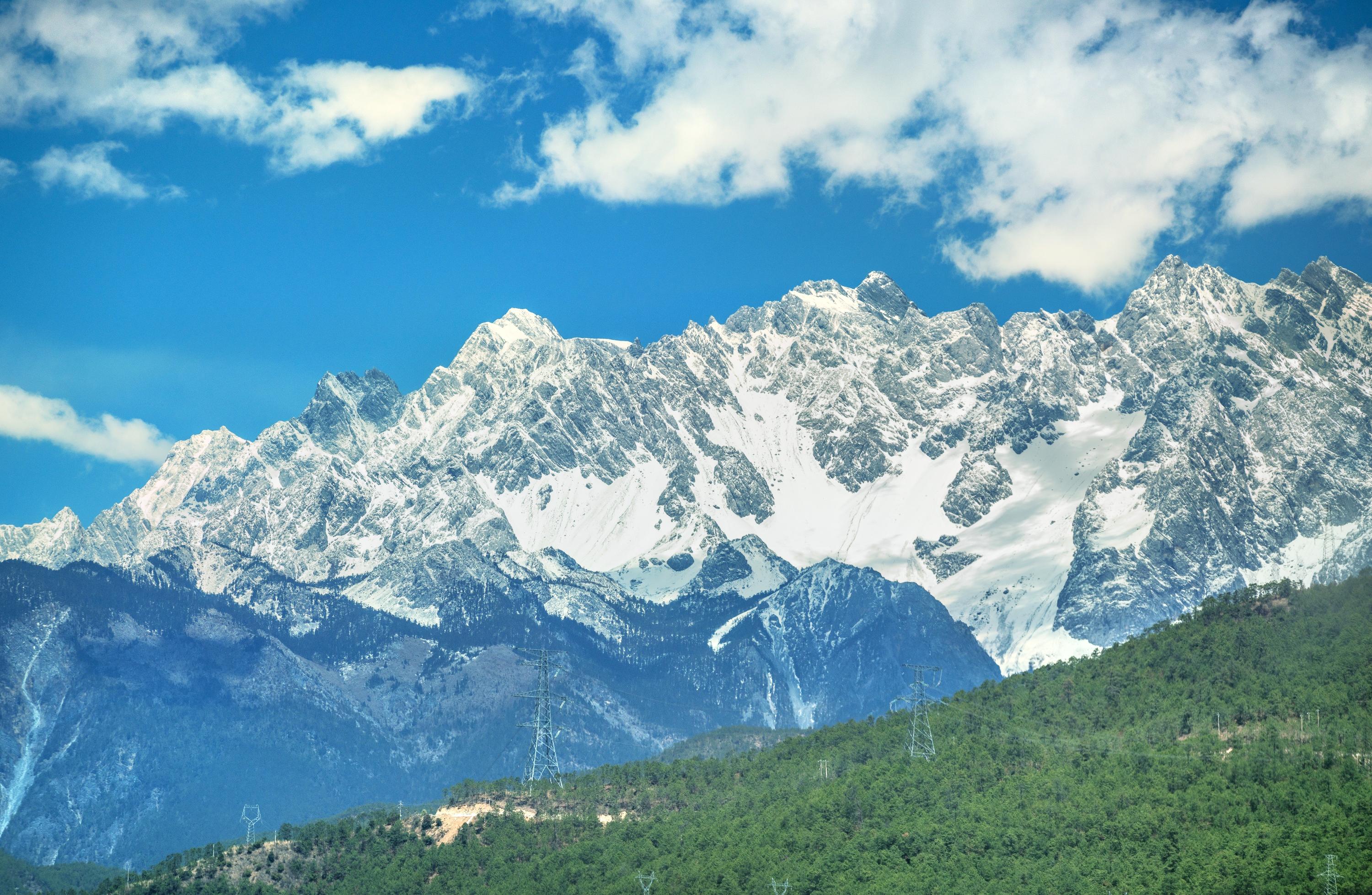 哈巴雪山