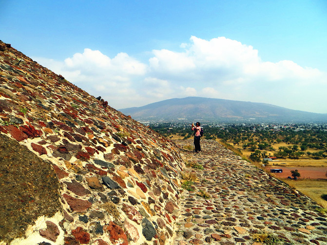 去墨西哥探寻玛雅文明的秘密1 --太阳金字塔月亮金字塔