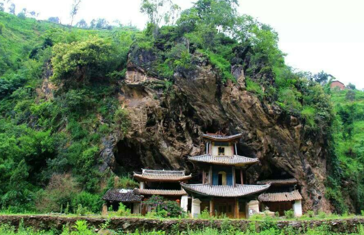 石洞寺