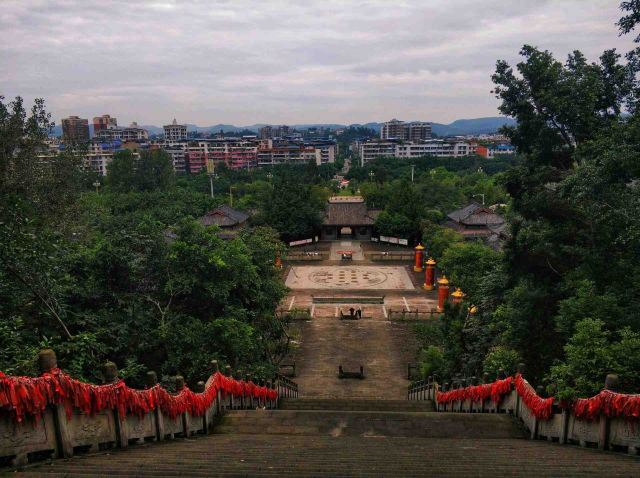 榮縣榮縣大佛攻略,榮縣榮縣大佛門票/遊玩攻略/地址/圖片/門票價格