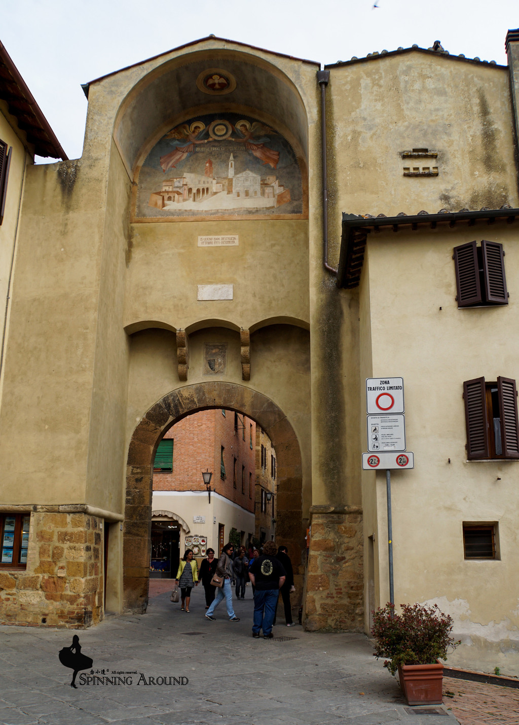 【我在欧洲天旋地转 spinning around】酣湑醉梦艳阳下(意法12日之