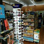 7 Eleven 昂坪市集店 购物 7 11便利店 非常普通的便利店 在大屿山上的昂坪360景区的昂 携程攻略