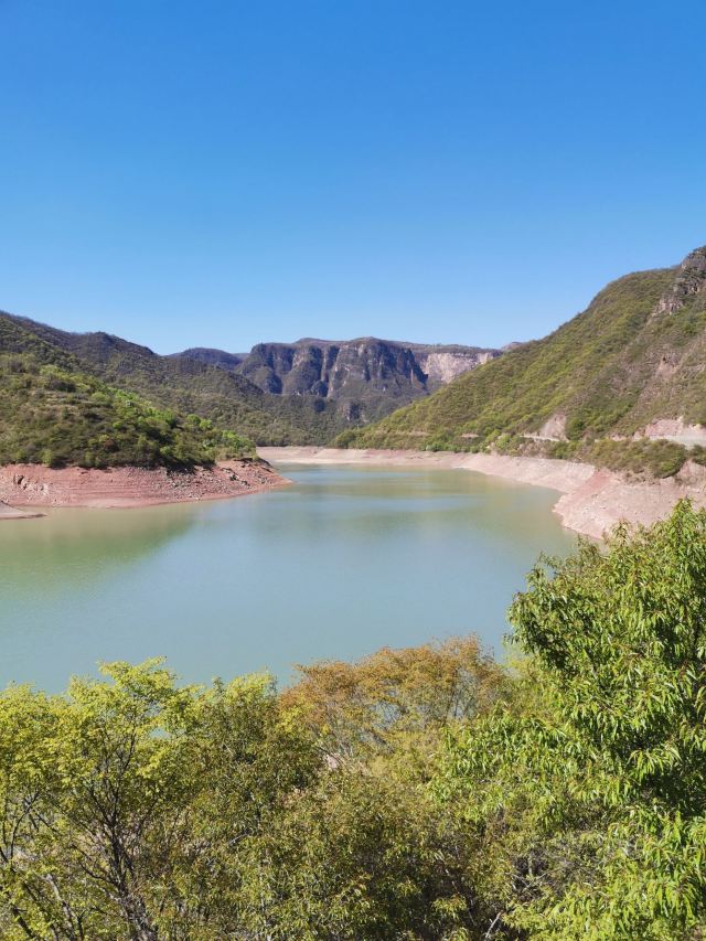 平凉崆峒水库图片