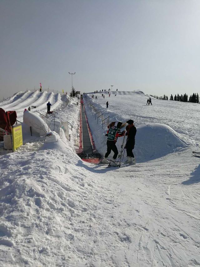 章丘区香草园滑雪场攻略,章丘区香草园滑雪场门票/游玩攻略/地址/图片