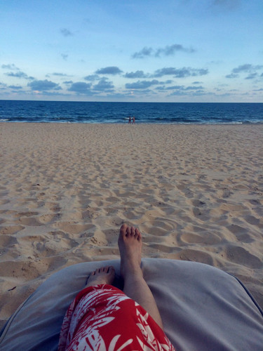 三千公里外的书桌--美奈、西贡悦读记