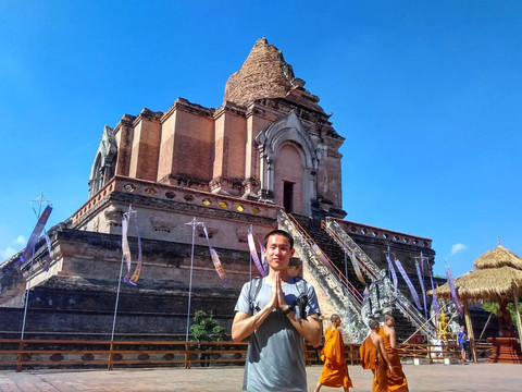 清迈马拉松赛记与一人穷游泰国总攻略