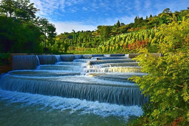 陆河黄布寨瀑布