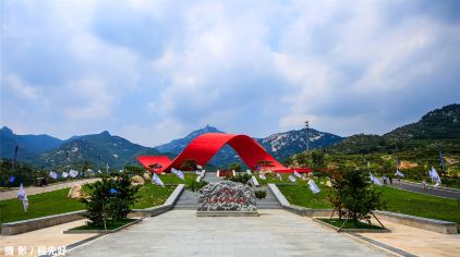 东门入口