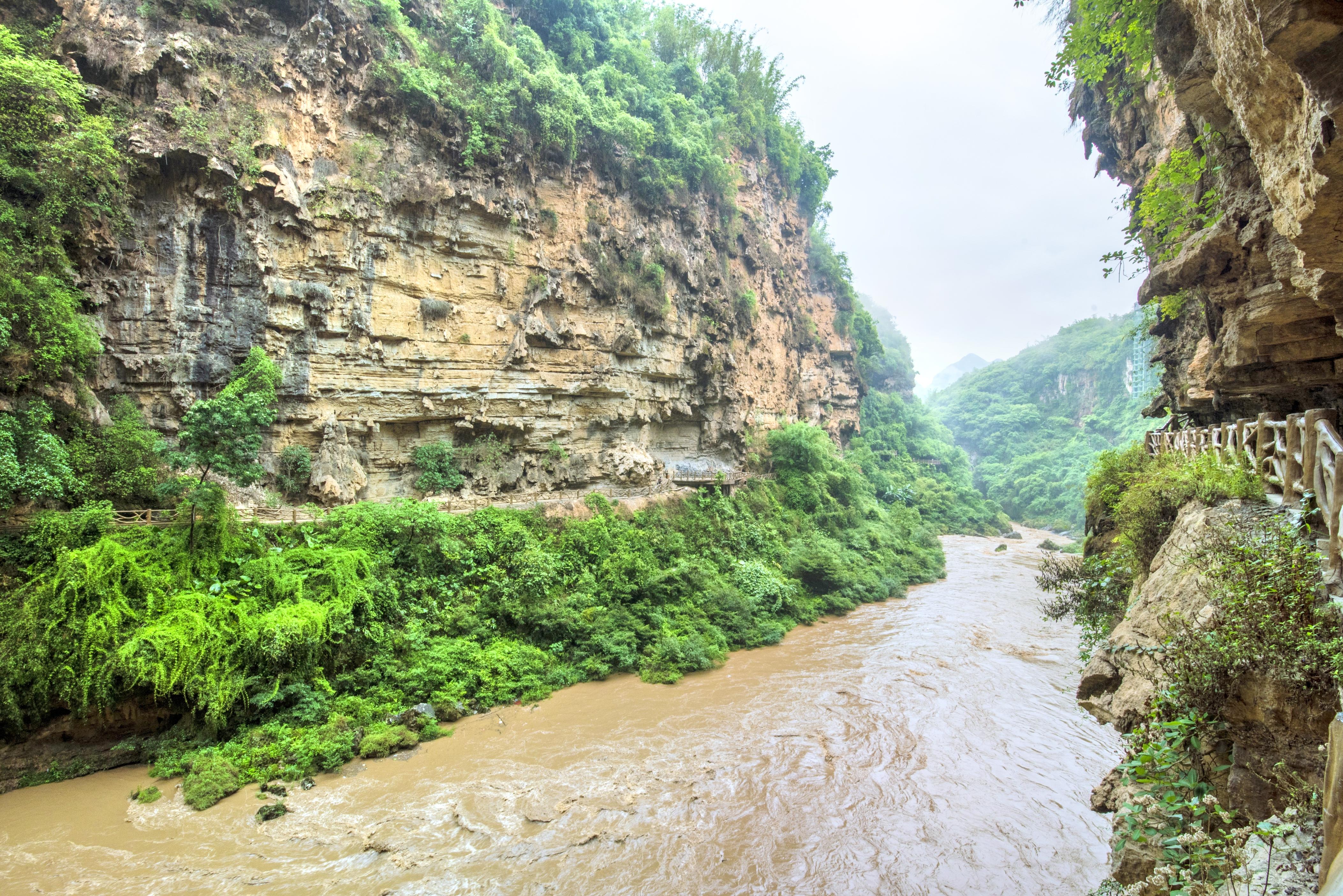 马岭河峡谷漂流