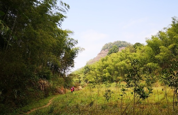 鹅公鹅婆寨