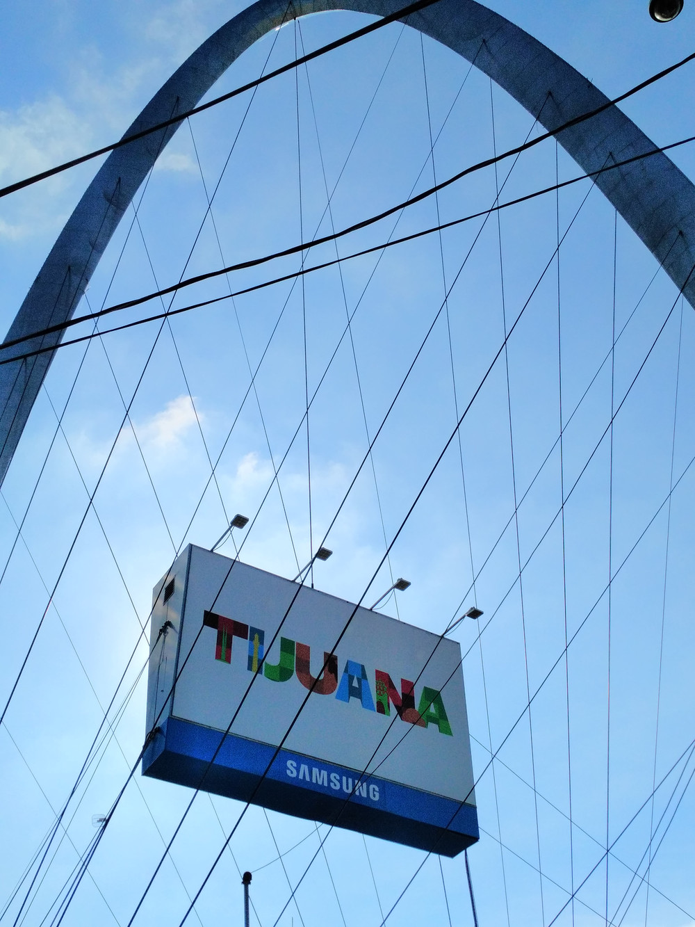 从美国免签证进入墨西哥边境蒂华纳(tijuana)两