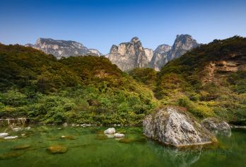 焦作云台山风景名胜区一日游【市区三环内上门接 纯玩】【导游、司机全程贴心服务】