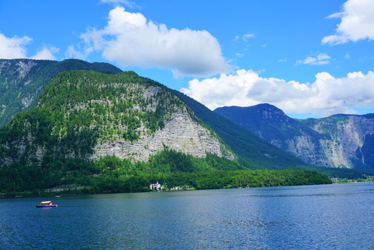 听蓝色多瑙河那优美的旋律,你还不来个12天欧洲之行?